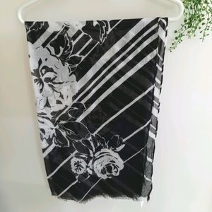 Talbots Black & White Large Floral Scarf Shawl Viscose New With Tag Viscose